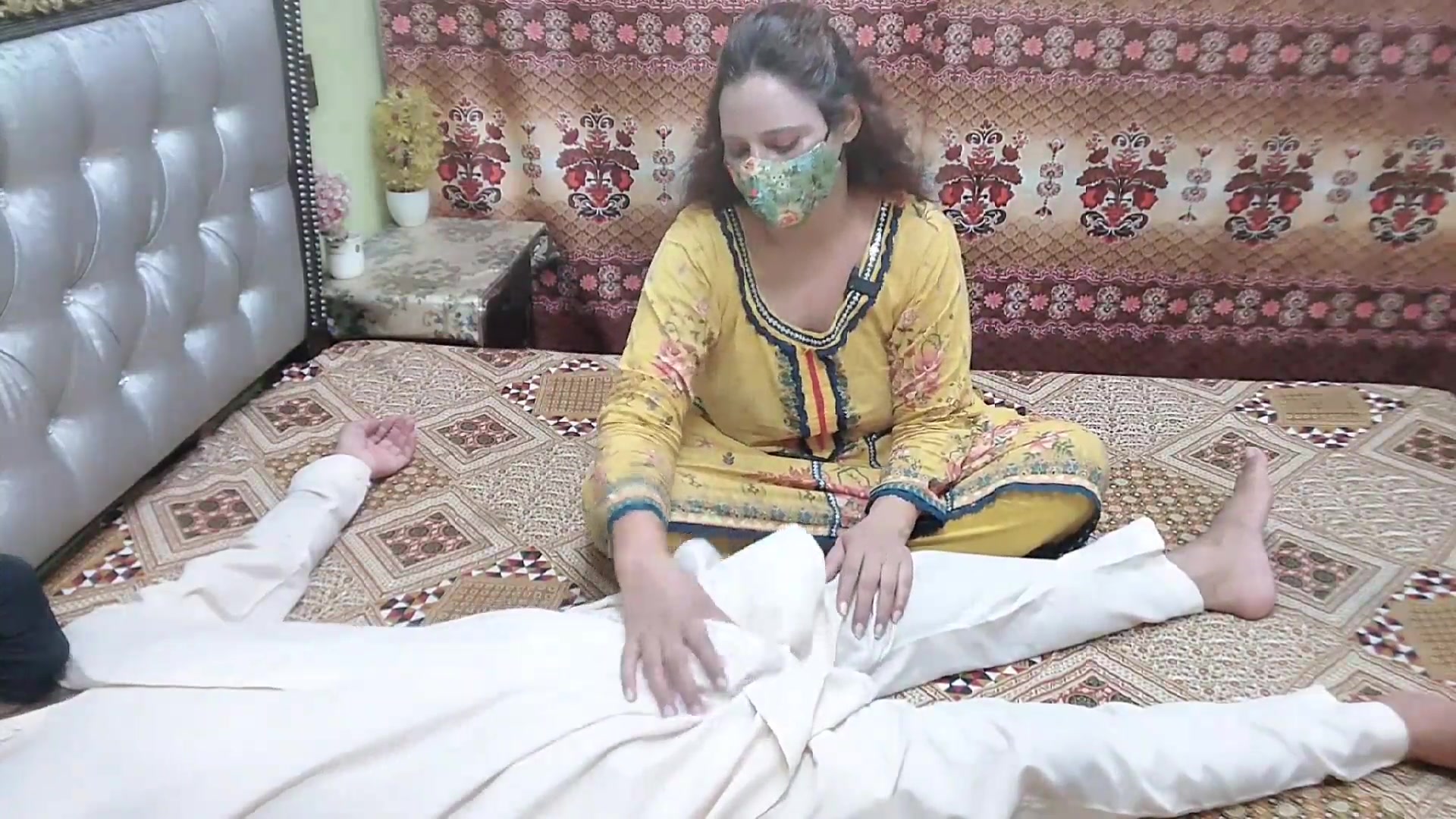 Pakistani Girl Visits Injured Friend, Shocking Strip & Passion! Hindi Audio