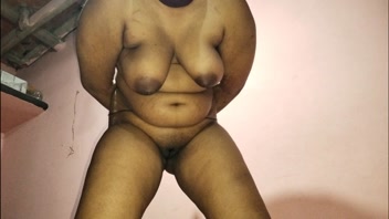 Indian Sexy Saree Doctor Seduces & Fucks Patient!