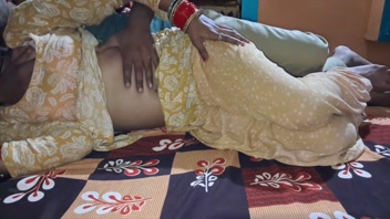 Desi Bhabhi's Naughty Saree Fun in Bedroom!